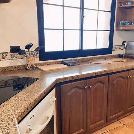 Eden Marysol Villa Sauzal
